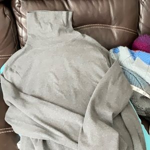 JCrew 2X grey perfect fit turtleneck